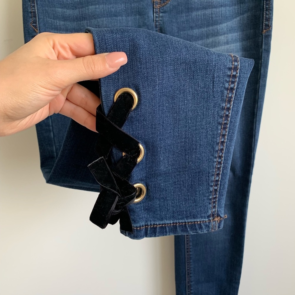 Kensie • lace up ankle jeans - Picture 5 of 7